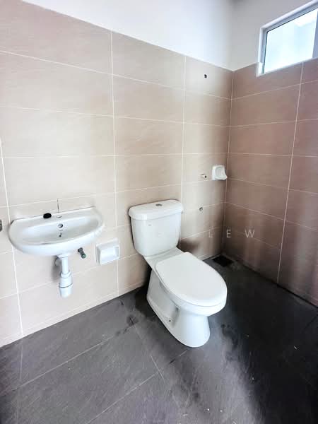 BANDAR DATO' ONN, PERJIRANAN 14 (FLEXIHOME FASA 1) untuk Untuk Dijual - RM 960,000, Mac 2026 - Bathroom - PropertyGuru.com.my