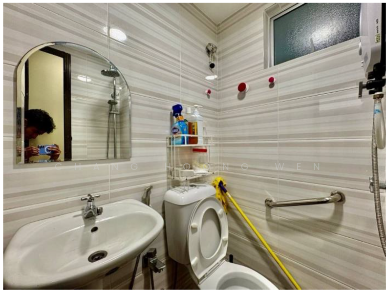 Estana Court untuk Untuk Dijual - RM 375,000, Mac 2026 - Bathroom - PropertyGuru.com.my