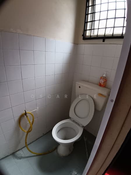 Shop / Office for Rent in Taman Sri Rampai (Wangsa Maju) - Oscar Lee - Bathroom - PropertyGuru.com.my