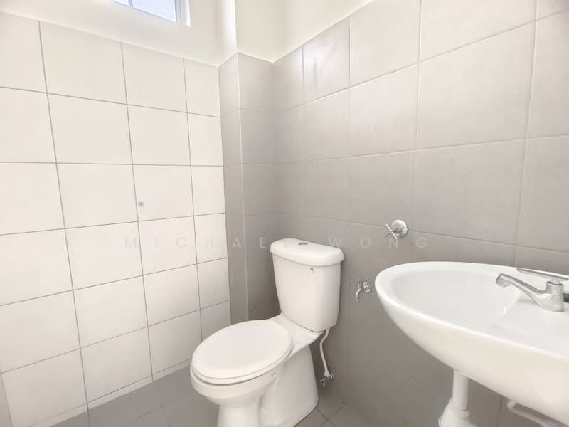 1-storey Terraced House for Rent in Bandar Tasik Puteri (Rawang) - Michael Wong - Bathroom - PropertyGuru.com.my