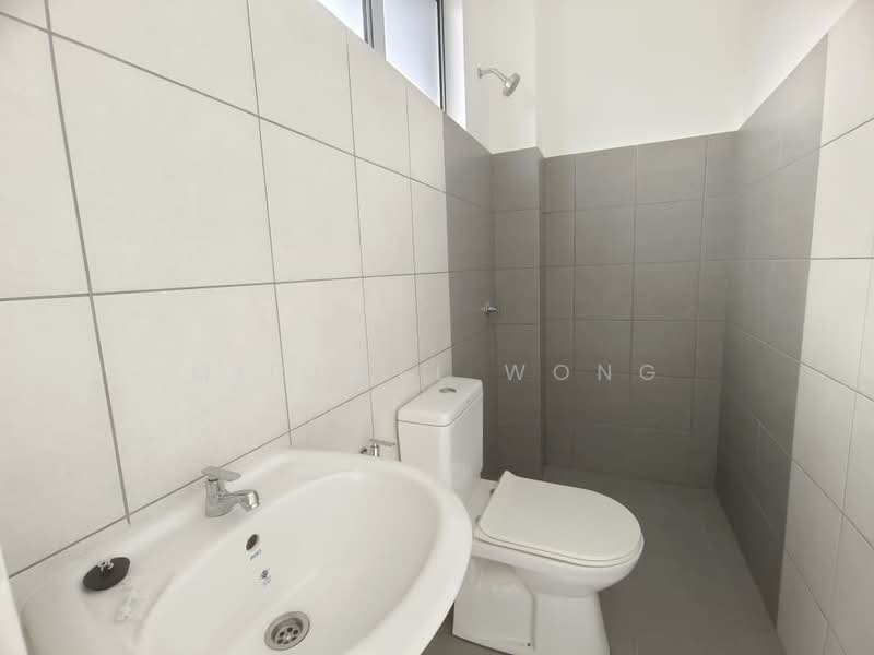 1-storey Terraced House for Rent in Bandar Tasik Puteri (Rawang) - Michael Wong - Bathroom - PropertyGuru.com.my