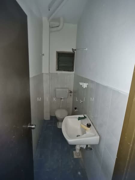Pangsapuri Kasturi Tiara untuk Untuk Dijual - RM 229,000, Mac 2026 - Bathroom - PropertyGuru.com.my