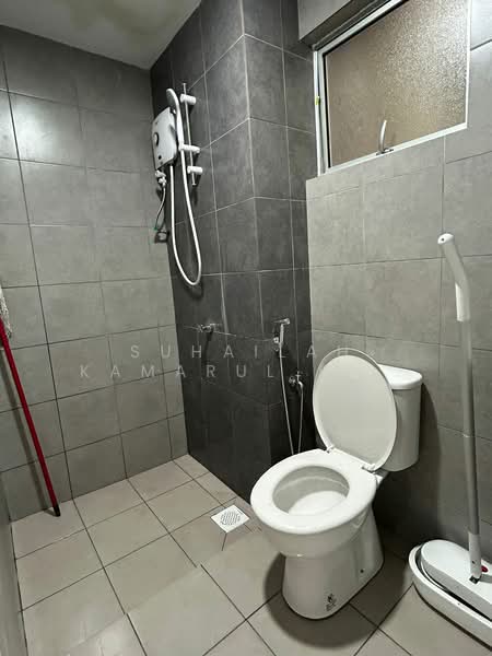 Residensi Sateria untuk Untuk Disewa - RM 1,800 /bulan, Mac 2026 - Bathroom - PropertyGuru.com.my