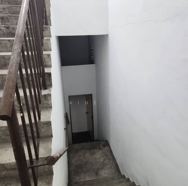 Factory for Rent in Shah Alam (Selangor) - Elaine Lau - Corridor - PropertyGuru.com.my