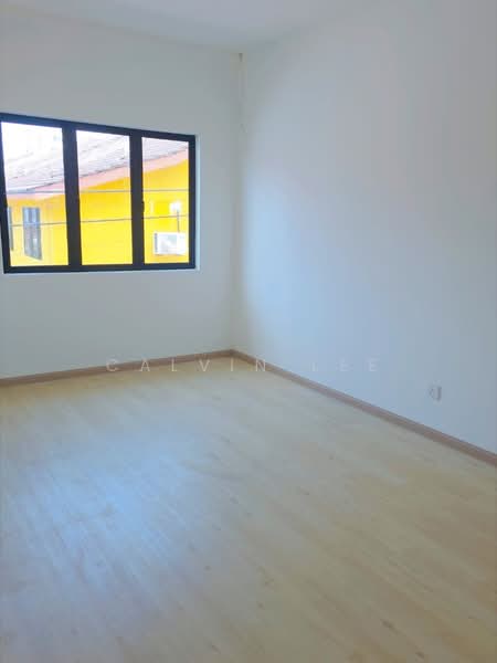 2-storey Terraced House for Sale in Taman Putri Kulai (Kulai) - Calvin Lee - PropertyGuru.com.my