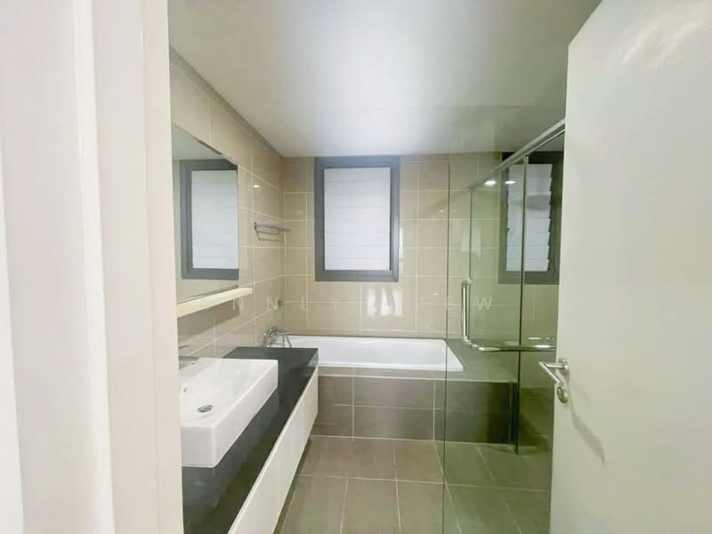 The Astaka @ 1 Bukit Senyum untuk Untuk Dijual - RM 2,580,000, Mac 2026 - Bathroom - PropertyGuru.com.my