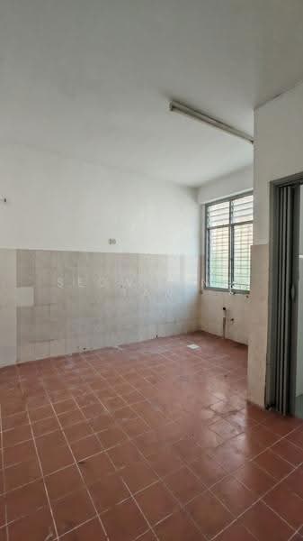 Rumah Teres 2-Tingkat untuk Dijual di Bandar Putra Permai (Seri Kembangan) - Elise Tan - PropertyGuru.com.my