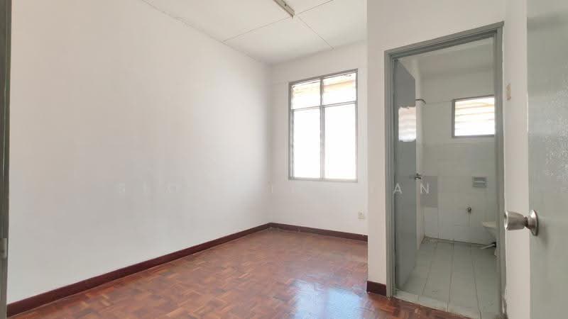 Rumah Teres 2-Tingkat untuk Dijual di Bandar Putra Permai (Seri Kembangan) - Elise Tan - PropertyGuru.com.my