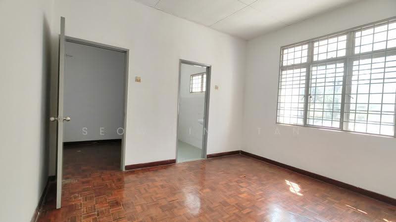 Rumah Teres 2-Tingkat untuk Dijual di Bandar Putra Permai (Seri Kembangan) - Elise Tan - PropertyGuru.com.my
