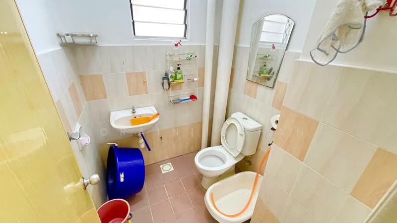 Apartment for Sale at Astaka Heights Apartments - Noraini Dahan - Bathroom - PropertyGuru.com.my