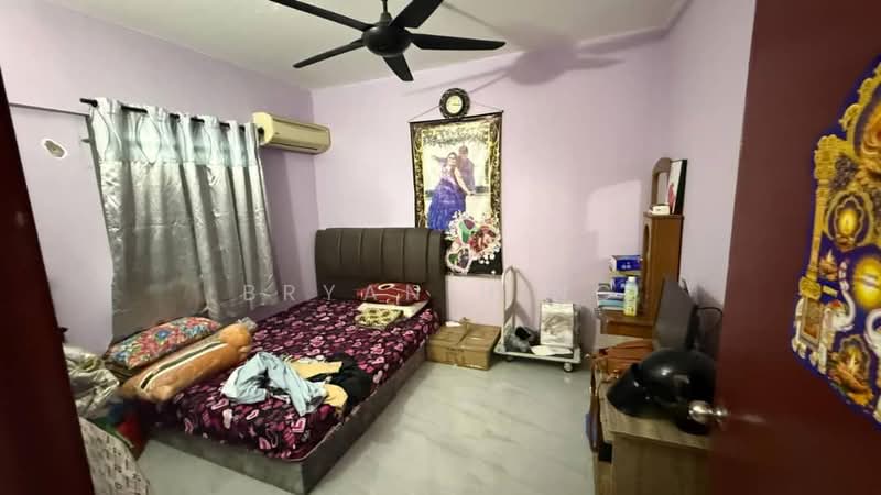 Desa Ixora untuk Untuk Dijual - RM 178,000, Mac 2026 - Bedroom - PropertyGuru.com.my