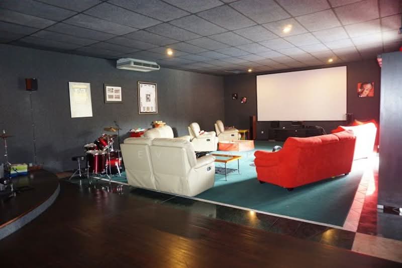 Bungalow for Rent in Country Heights (Kajang) - Eva Yap - Living Room - PropertyGuru.com.my