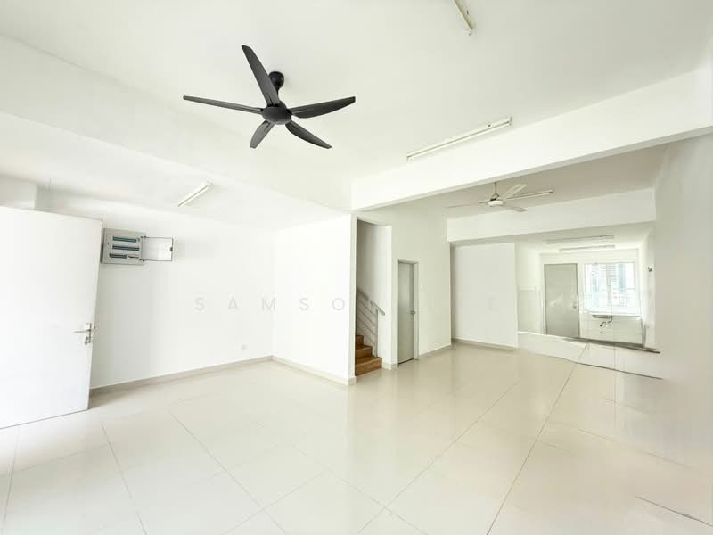 Rumah Teres 3-Tingkat untuk Dijual di Taman Bayu Lagenda (Rawang) - Samson Lee - Living Room - PropertyGuru.com.my