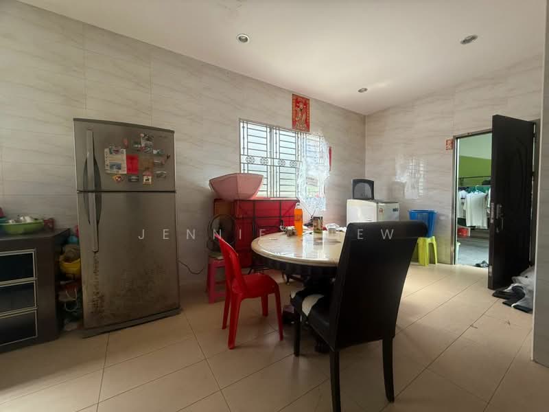 Semi-Detached House for Sale in Nusa Duta (Iskandar Puteri (Nusajaya)) - Jennie Chew - Kitchen - PropertyGuru.com.my