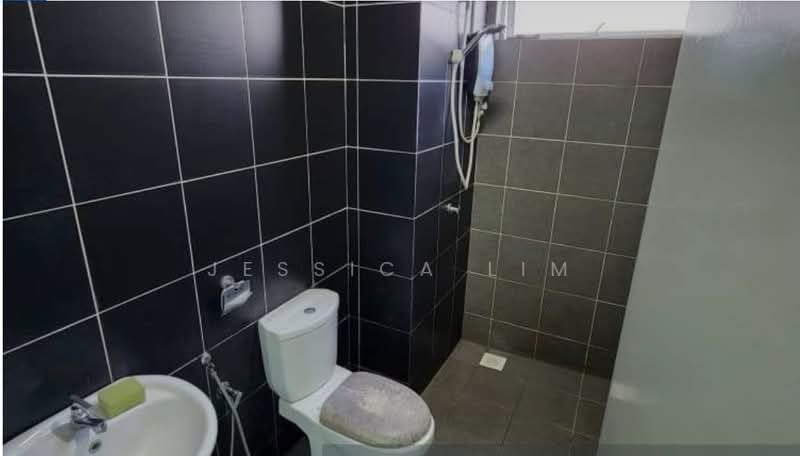 Service Residence for Sale at The Zizz @ Damansara North - Jessica Lim - Bathroom - PropertyGuru.com.my