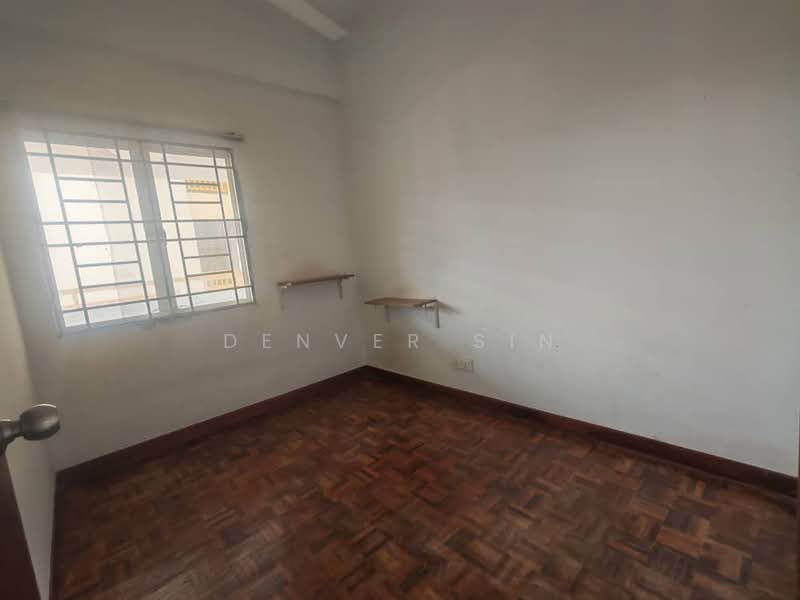 Untuk Dijual - Segar Courts