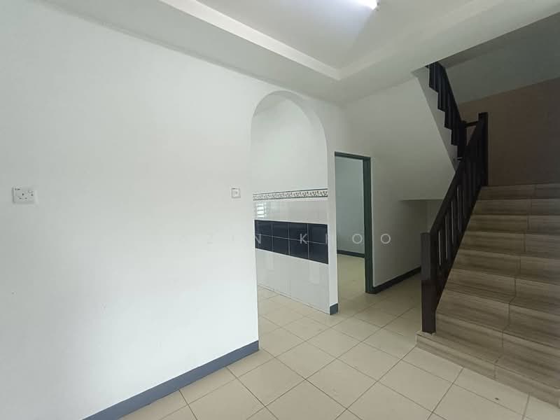 Menglembu untuk Untuk Disewa - RM 1,100 /bulan, Mac 2026 - Entrance - PropertyGuru.com.my