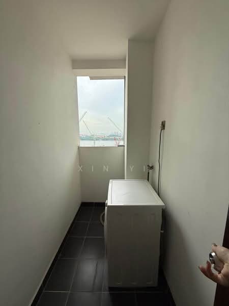 Service Residence for Sale at V@SUMMERPLACE - Xin Yi - Balcony - PropertyGuru.com.my