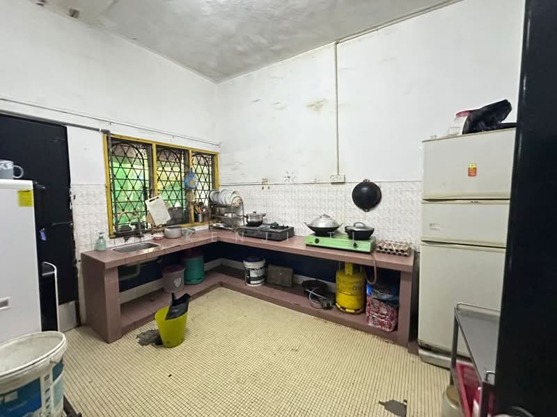 Taman Ehsan untuk Untuk Dijual - RM 590,000, Mac 2026 - Kitchen - PropertyGuru.com.my