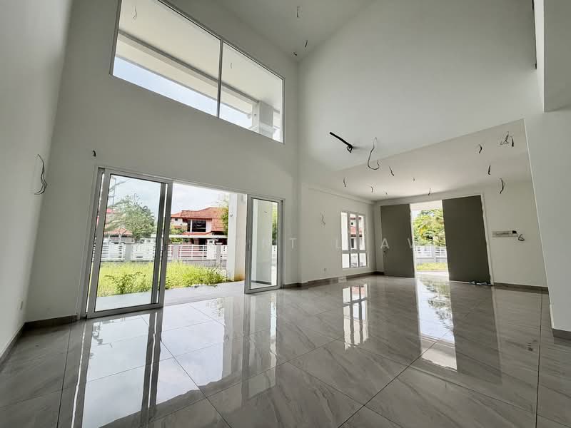 Bungalow for Sale in Ara Damansara (Selangor) - Vincent Liaw - Living Room - PropertyGuru.com.my