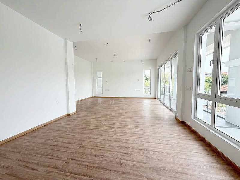 Bungalow House untuk Dijual di Ara Damansara (Selangor) - Vincent Liaw - Living Room - PropertyGuru.com.my