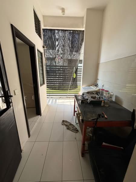 Avira Medini Iskandar untuk Untuk Dijual - RM 1,200,000, Mac 2026 - Kitchen - PropertyGuru.com.my