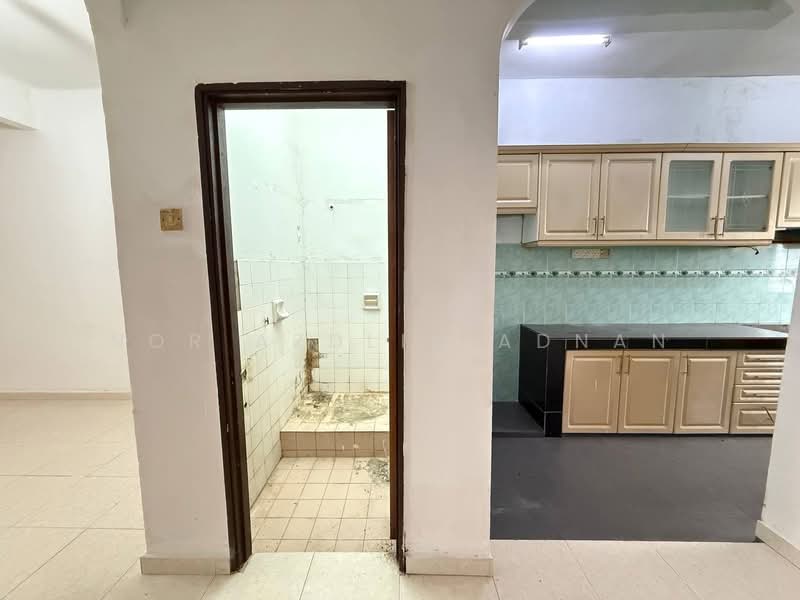 2-storey Terraced House for Sale in Rawang Perdana 1 (Rawang) - Nor Azdlin Adnan - Kitchen - PropertyGuru.com.my