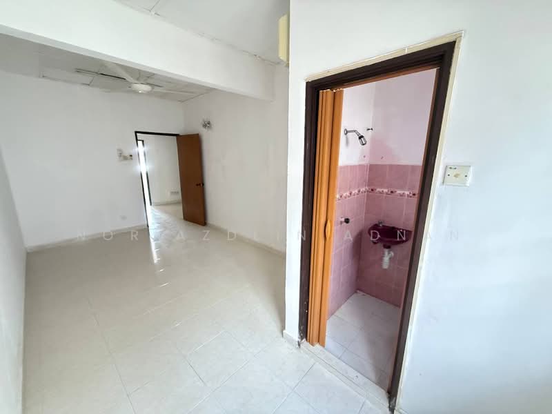 2-storey Terraced House for Sale in Rawang Perdana 1 (Rawang) - Nor Azdlin Adnan - Interior - PropertyGuru.com.my