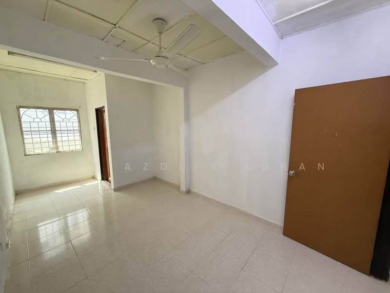 2-storey Terraced House for Sale in Rawang Perdana 1 (Rawang) - Nor Azdlin Adnan - Interior - PropertyGuru.com.my