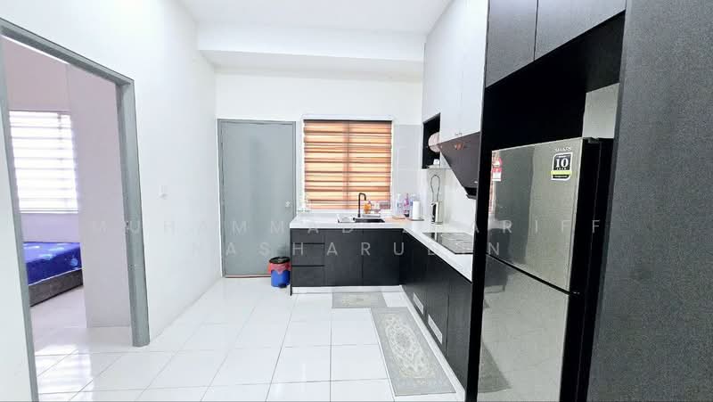 Townhouse for Sale in Dengkil (Selangor) - Muhammad Zhariff Nasharudin - Kitchen - PropertyGuru.com.my