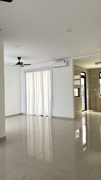 Cluster House for Rent in Taman Ekoflora (Johor Bahru) - KT Tan - Living Room - PropertyGuru.com.my