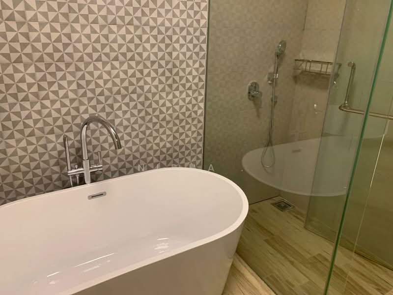 Servis Apartment untuk Disewa di Hampton Height Damansara - Nisha . - Bathroom - PropertyGuru.com.my