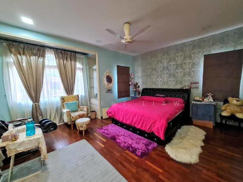 Semi-Detached House for Sale in Kota Damansara (Selangor) - Vincent Liaw - Bedroom - PropertyGuru.com.my