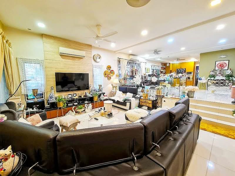 Rumah Berkembar untuk Dijual di Kota Damansara (Selangor) - Vincent Liaw - Living Room - PropertyGuru.com.my