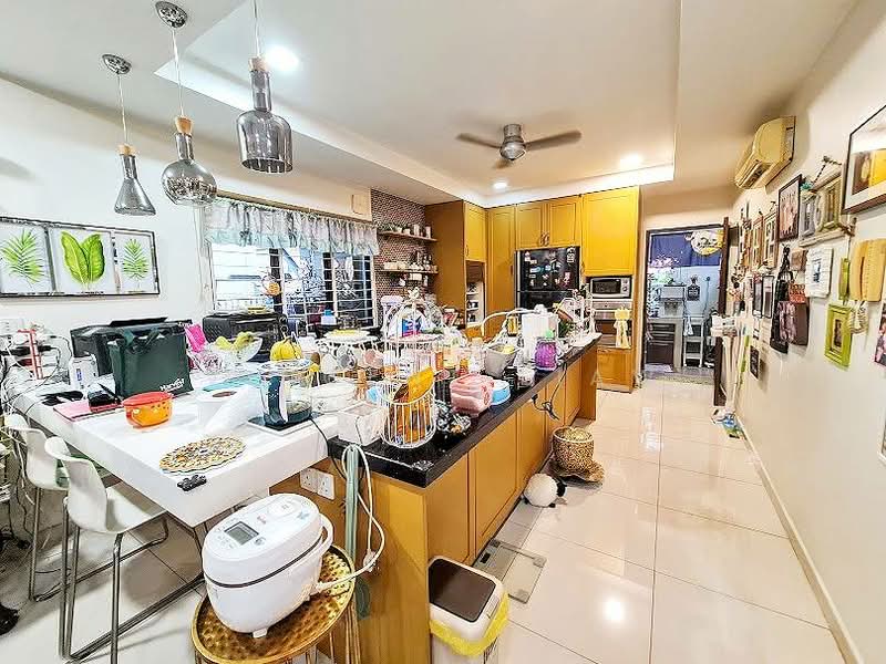Rumah Berkembar untuk Dijual di Kota Damansara (Selangor) - Vincent Liaw - Kitchen - PropertyGuru.com.my