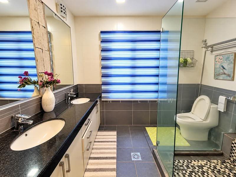 Rumah Berkembar untuk Dijual di Kota Damansara (Selangor) - Vincent Liaw - Bathroom - PropertyGuru.com.my