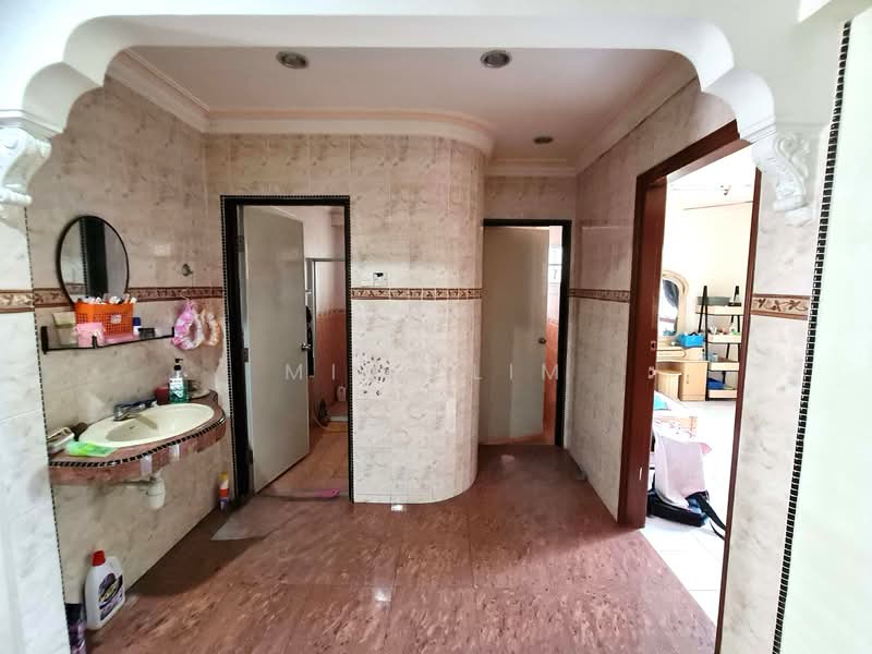 1-storey Terraced House for Sale in Kajang (Selangor) - Mike Lim - Bathroom - PropertyGuru.com.my