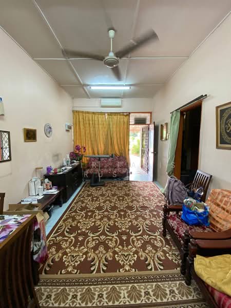 Taman Daya Jalan Nipah Taman Daya untuk Untuk Dijual - RM 470,000, Mac 2026 - Living Room - PropertyGuru.com.my