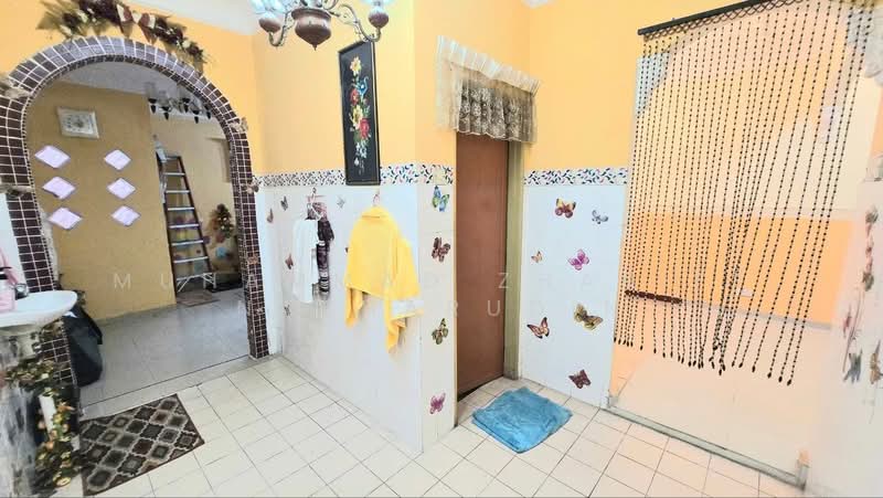 2-storey Terraced House for Sale in Bandar Bukit Beruntung (Bukit Beruntung) - Muhammad Zhariff Nasharudin - Interior - PropertyGuru.com.my