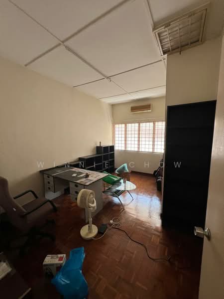 Terraced House for Sale in Seksyen 32, Kemuning Green Ville (Shah Alam) - Winnie Chow - PropertyGuru.com.my