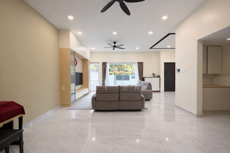 Semi-Detached House for Sale in Temasya Glenmarie (Glenmarie) - Kenny Chua - Living Room - PropertyGuru.com.my