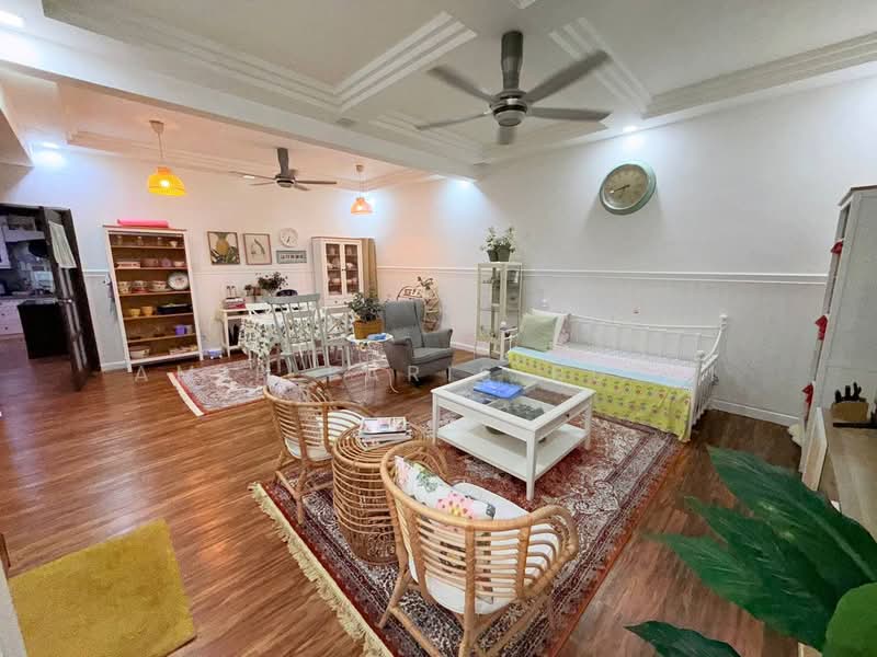 2-storey Terraced House for Sale in Bandar Dato Onn (Tebrau) - Amir Faris Rusli - Living Room - PropertyGuru.com.my