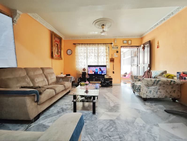 2-storey Terraced House for Sale in Taman Koperasi Cuepacs (Cheras) - Nor Azdlin Adnan - Living Room - PropertyGuru.com.my