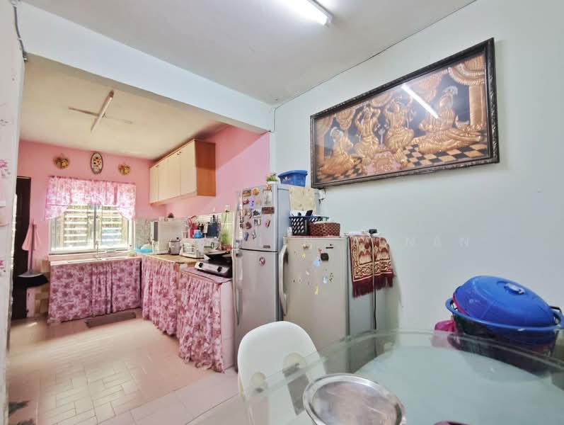2-storey Terraced House for Sale in Taman Koperasi Cuepacs (Cheras) - Nor Azdlin Adnan - Kitchen - PropertyGuru.com.my