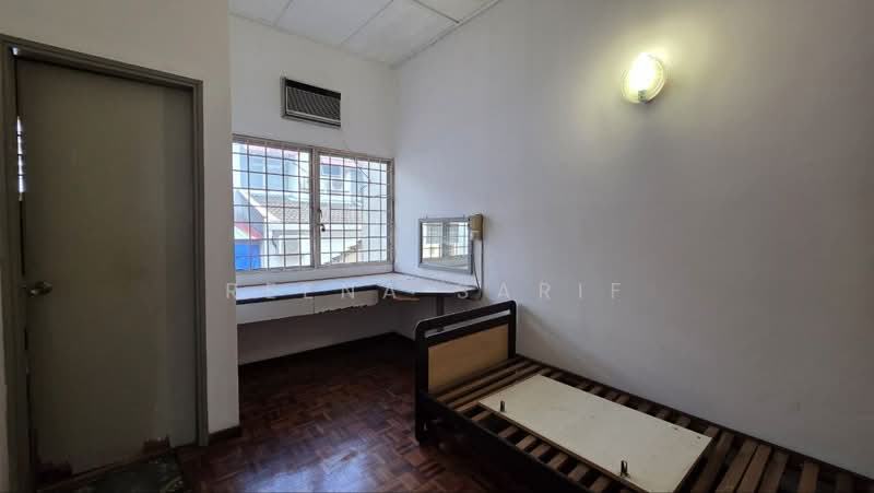 Rumah Teres 2 Tingkat untuk Dijual di Shah Alam (Selangor) - Reena Sarif - Bedroom - PropertyGuru.com.my