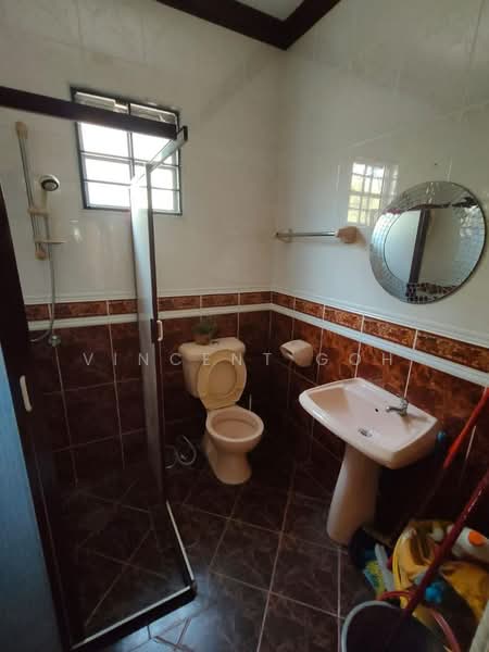 Semi-Detached House for Sale in Kepong (Kuala Lumpur) - Vincent Goh - Bathroom - PropertyGuru.com.my