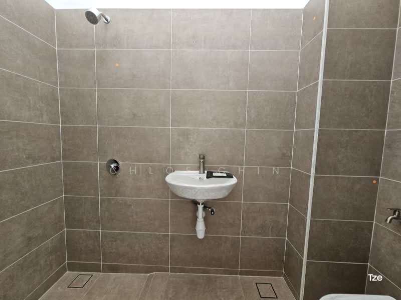 Terraced House for Sale in Taman Ponderosa (Johor Bahru) - Chloe Chin - Bathroom - PropertyGuru.com.my