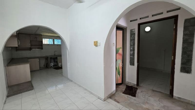 Double Storey Terrace Seksyen 8 Shah Alam untuk Untuk Dijual - RM 650,000, Mac 2026 - Kitchen - PropertyGuru.com.my