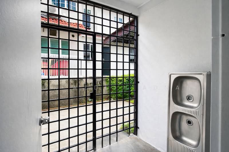 2-storey Terraced House for Sale in Usj 13 (Subang Jaya) - Nor Azdlin Adnan - Exterior - PropertyGuru.com.my