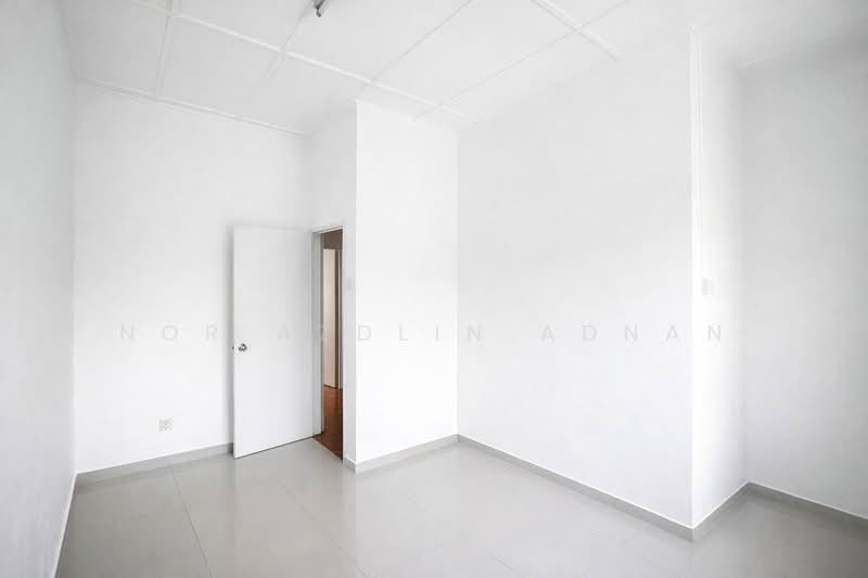 2-storey Terraced House for Sale in Usj 13 (Subang Jaya) - Nor Azdlin Adnan - Interior - PropertyGuru.com.my
